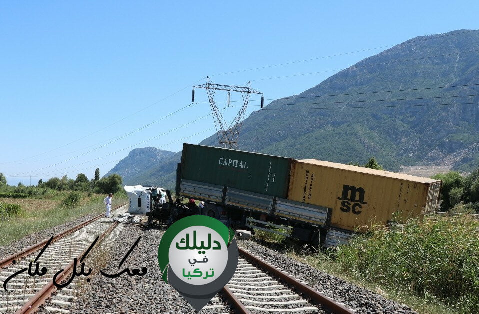 صور للحادث بعد حضور فرق الطوارئ والإسعاف
