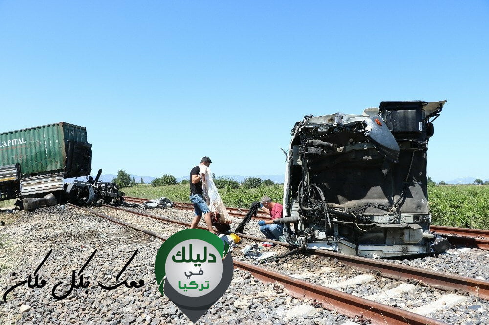 صور للحادث بعد حضور فرق الطوارئ والإسعاف