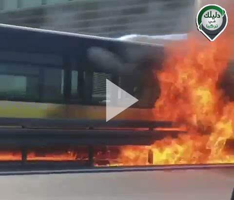 بالفيديو والصور.. حريق هائل في أحد الباصات بولاية إسطنبول