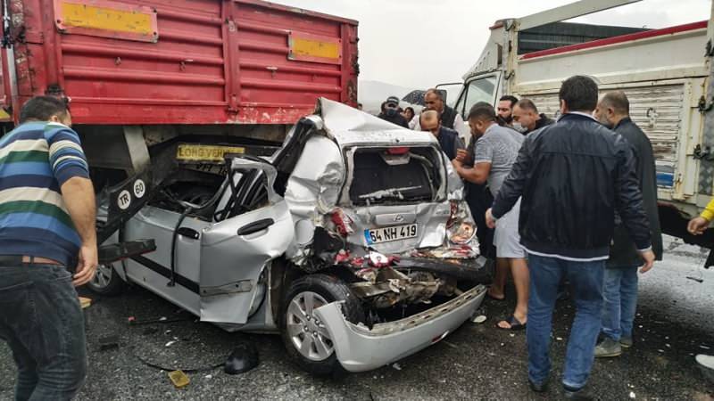 إصابة 12 شخص بحادث سير أليم على طريق أيدن - إزمير
