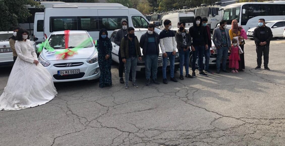 لاجئون سوريون وعراقيون يبتكرون طريقة غريبة للتهريب