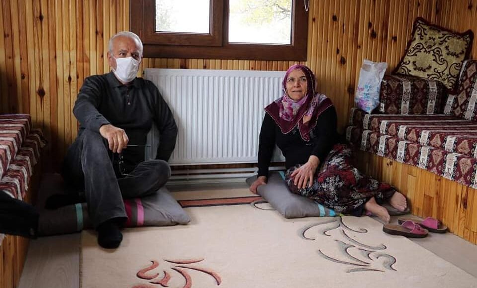 رجل تركي استثمر عقله وتخلص من فواتير الكهرباء والتدفئة بهذه الطريقة