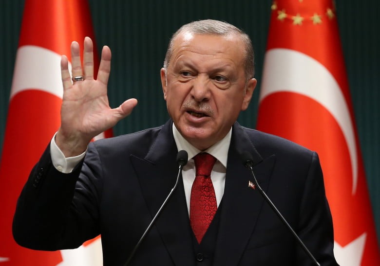 الليرة التركية تتحسن بشكل كبير بعد دعوة الرئيس التركي أردوغان للمواطنين