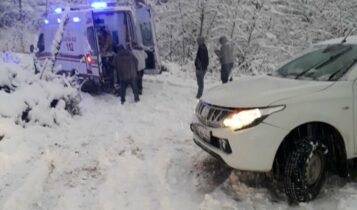 العمل على فتح 250 طريق أغلقتها الثلوج..