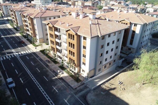 الحكومة التركية تبني 8 الاف منزلاً في إلازيغ 4