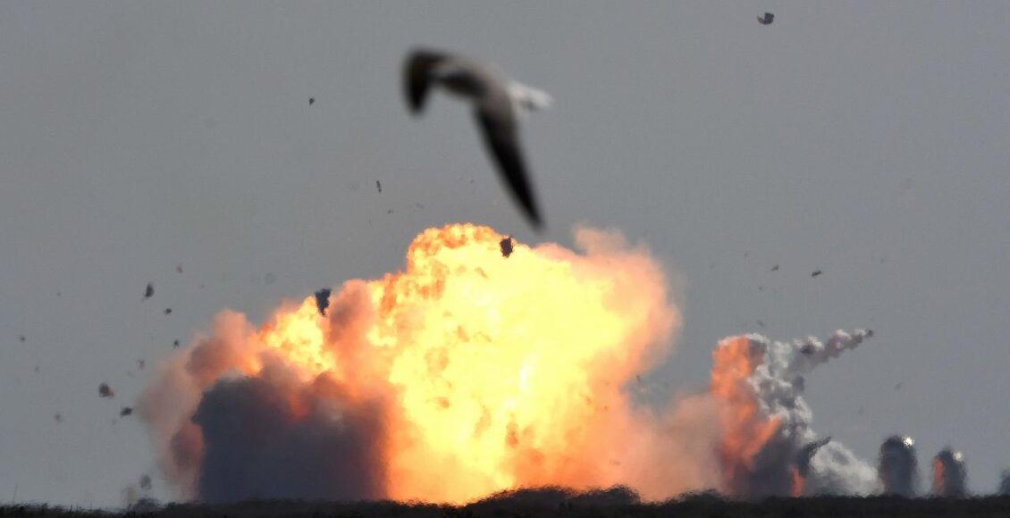 انفجار صاروخ لشركة سبيس اكس