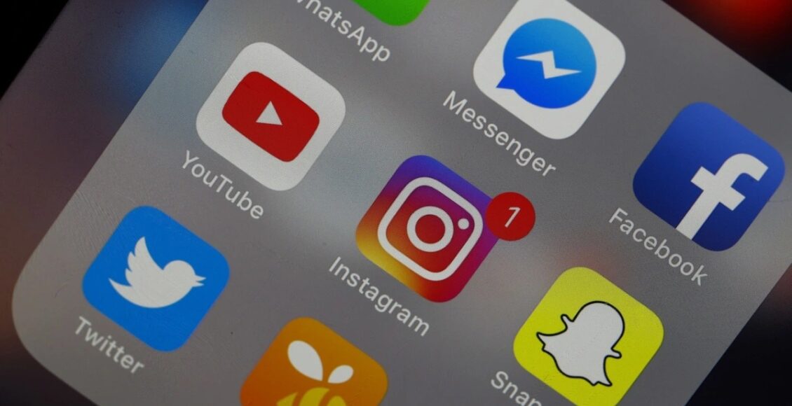 تطبيقات عليك ازالتها فورا من هاتفك