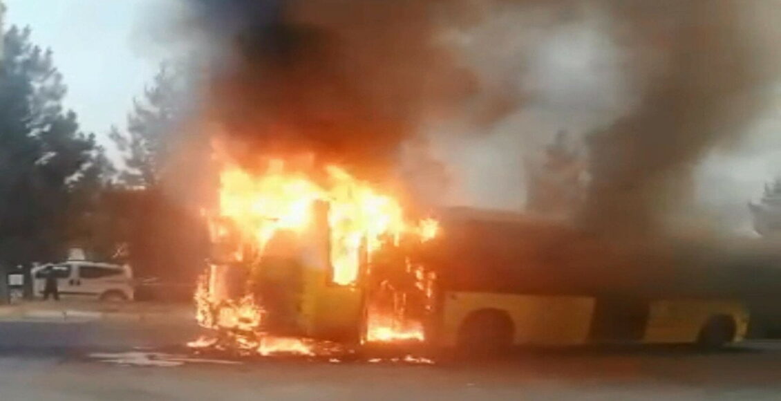 سائق حافلة ينقذ 45 راكباً من حريق ضخم في ديار بكر