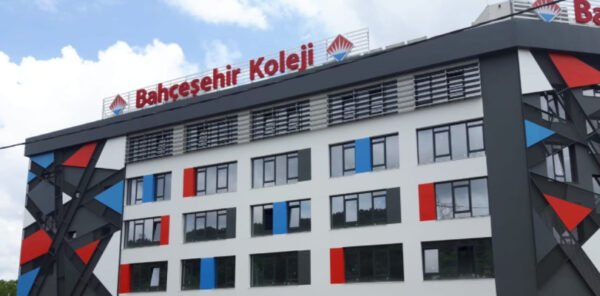 مدرسة بهجه شهير غوكتورك الخاصة Bahçeşehir Koleji Göktürk