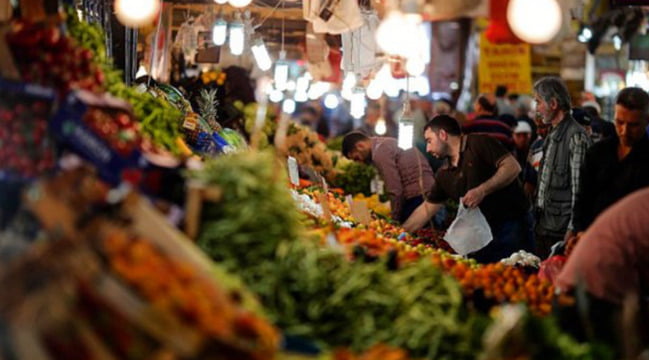 ارتفاع أسعار الخضروات والفاكهة لثلاث أضعاف في شهر أغسطس آب 2021