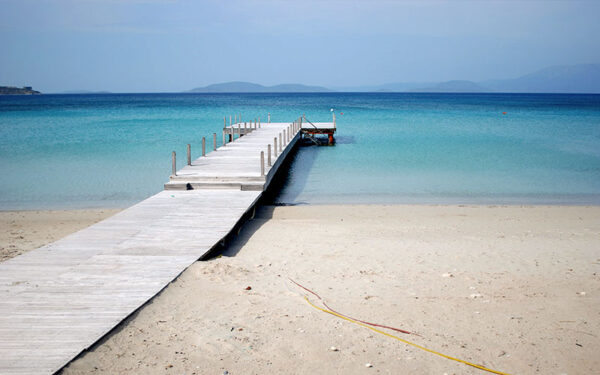 شاطئ تشيشمه (Çeşme Plajı)