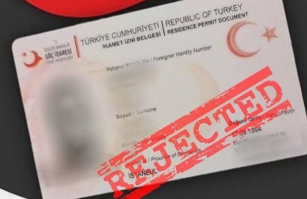 ختم الرفض تم وضع على بطاقة إقامة في تركيا
