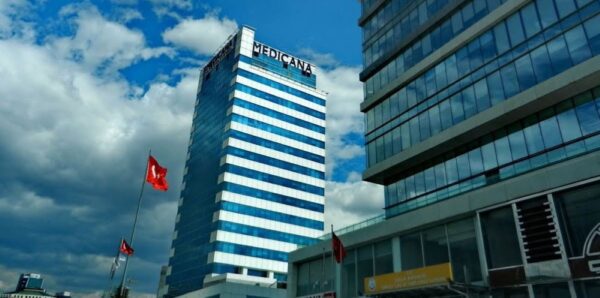 واجهة بناء مستشفى ميديكانا Medicana International أنقرة