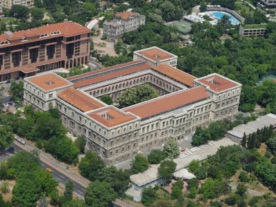بناء جامعة إسطنبول التقنية (Istanbul Technical University - ITU)