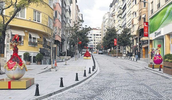 احدى الشوارع في منطقة شيشلي (Şişli) في اسطنبول