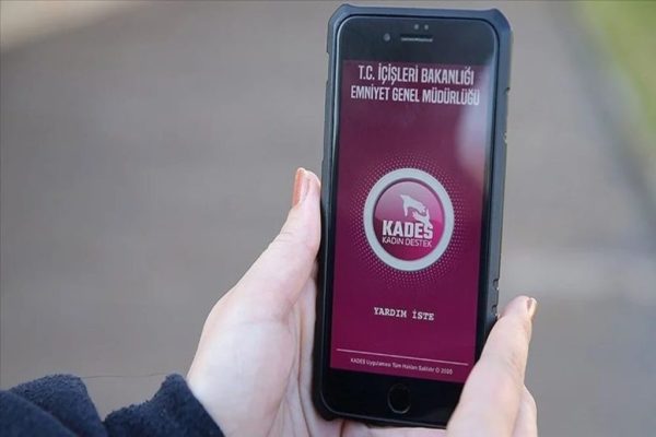 تحميل تطبيق كاديس KADES على الهاتف لحماية النساء في تركيا