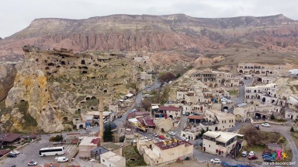 قرية تشاووشين (Çavuşin)